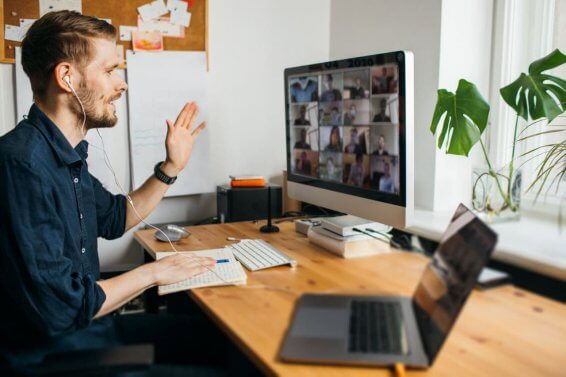 Digitale Trainings und Online-Bildungsarbeit: Eine Branche im Wandel